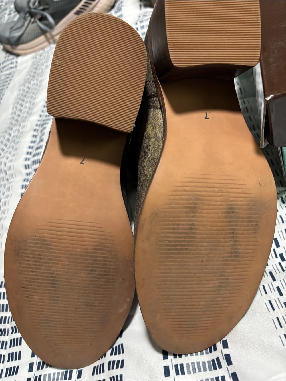 DIBA True Women's Distressed Olive Leather Ankle Boots - Picture 3 of 11